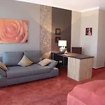 M13 Otel Riol