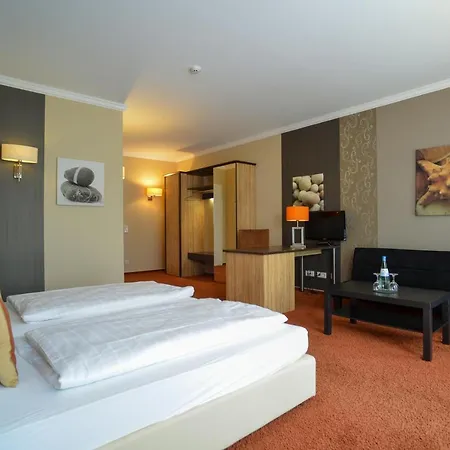 M13 Hotel Riol