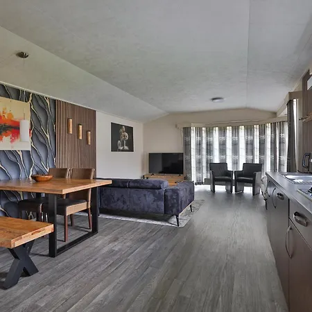 Hotel M13