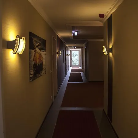M13 Hotel 3*