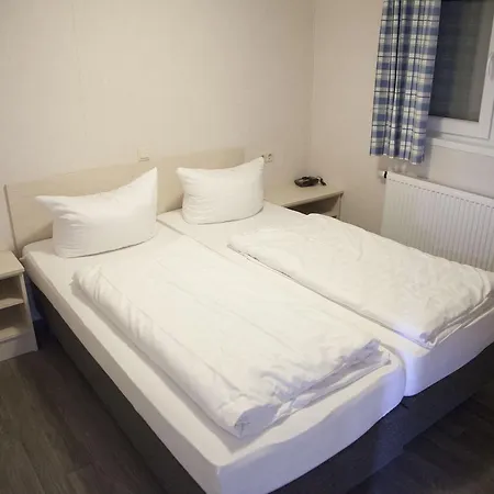 Hotel M13